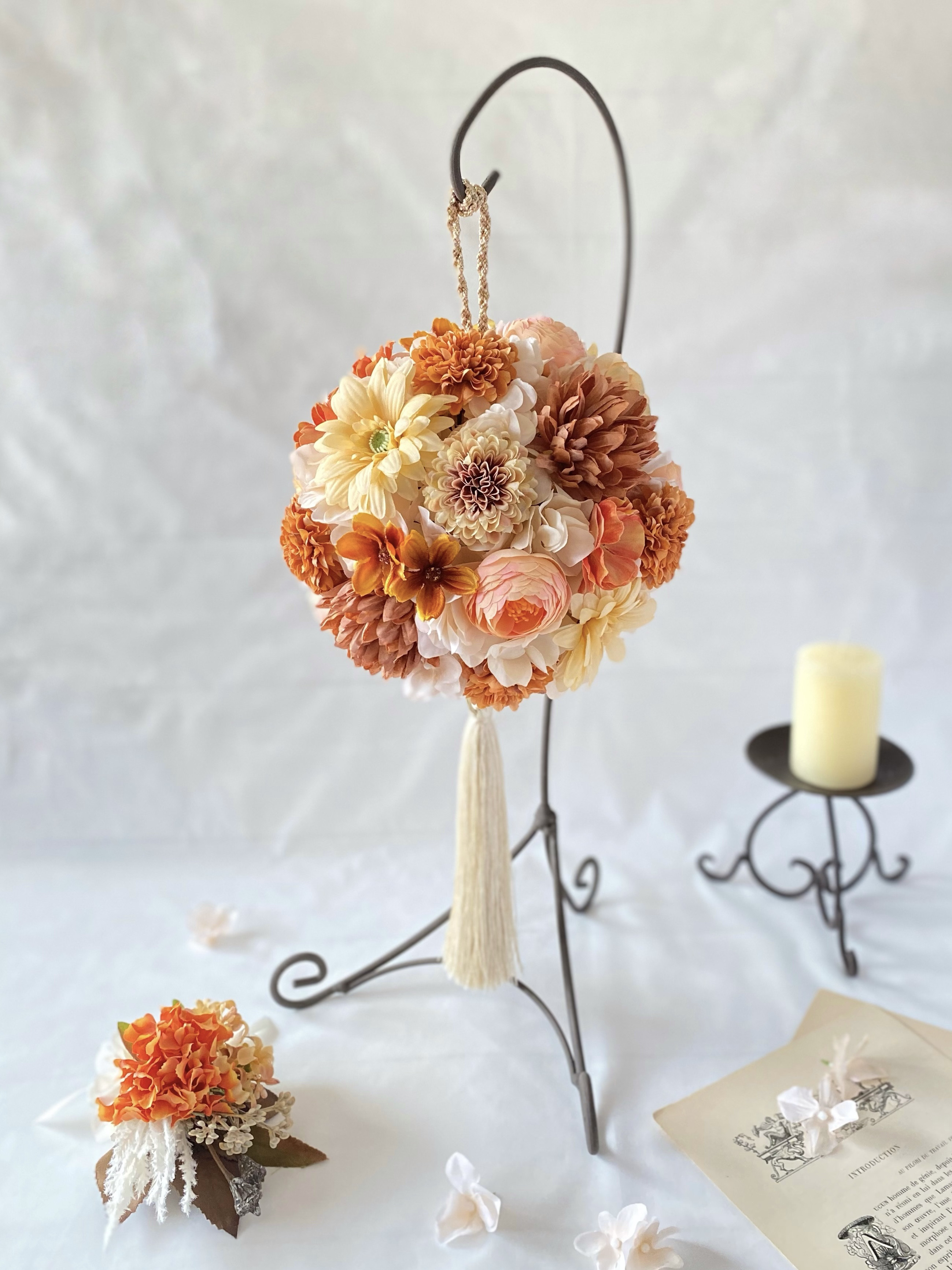 【オーダーメイド】オレンジダリアとガーベラのアンティーク ボールブーケ（和装・造花・ウェディング・結婚式・前撮り・フォト