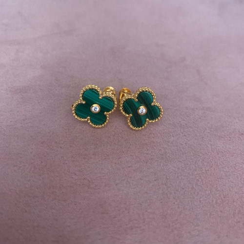 最高級天然石マラカイトイヤリング イヤリング・ノンホールピアス Moco  