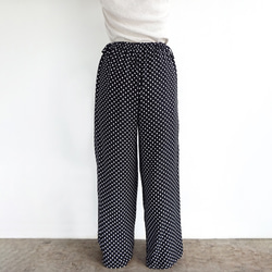 人造絲側絲帶寬鬆褲（圓點） 第15張的照片
