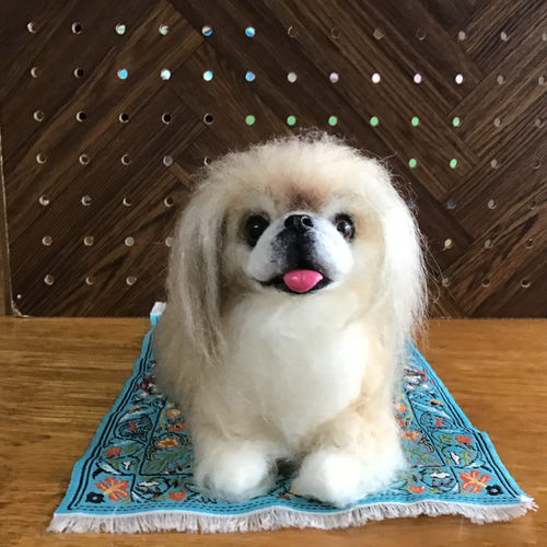 ペキニーズ（笑顔の伏せポーズ） 羊毛フェルト コーギー大好きママ