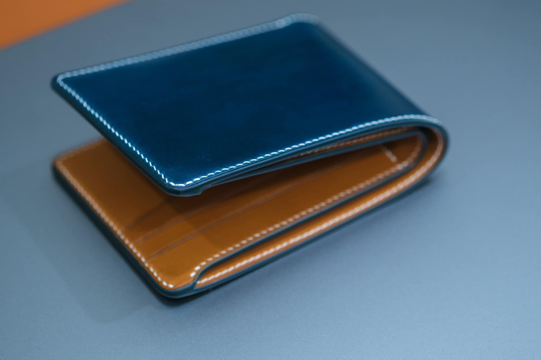 新喜コードバン二つ折り財布