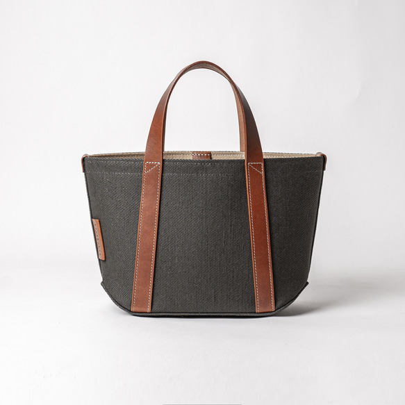 2サイズから選べる 倉敷の綿麻帆布で仕立てたレザーハンドルトート(カーキ Khaki) 4枚目の画像