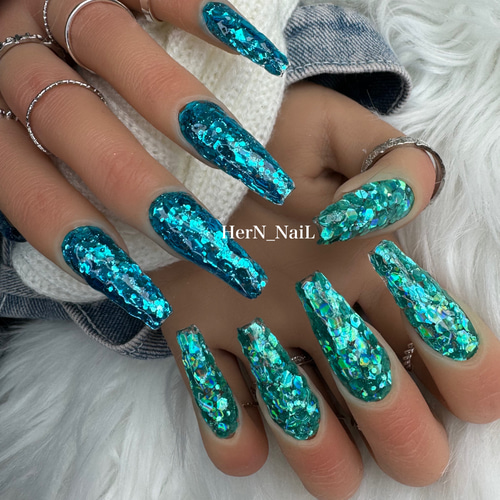 グリーンブルーラメグリッターネイルチップ ネイルチップ（つけ爪