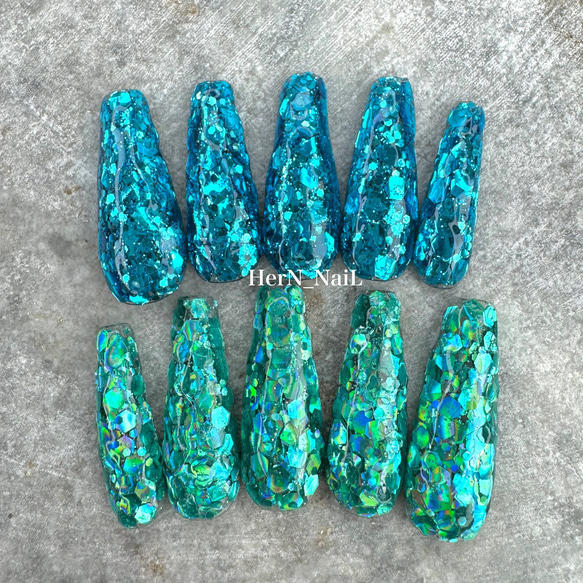 ライトグリーングリッター ハート 地雷系 ジェルネイルチップ