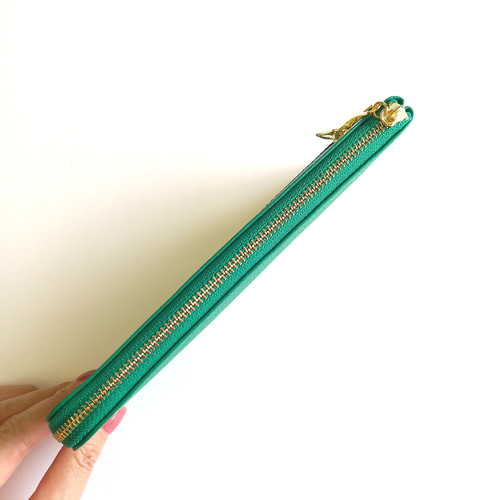 軽くて薄い！L字ファスナー長財布（グリーン）14枚カード