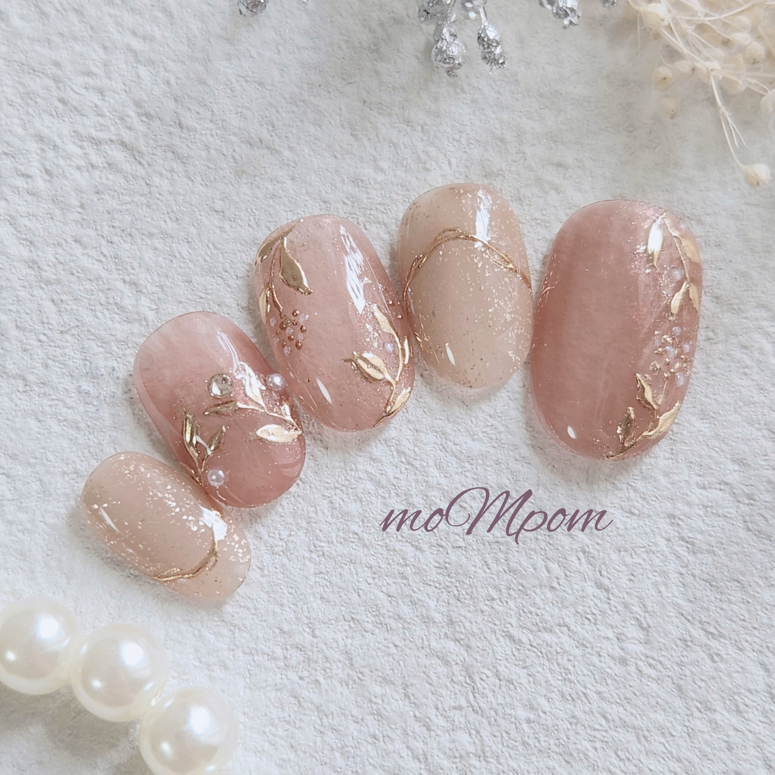 ネイルチップ　結婚式　ウェディング　ブライダル　前撮り　お花　フラワー　ミラーフラワー　お呼ばれ　秋　レッド　ボタニカル