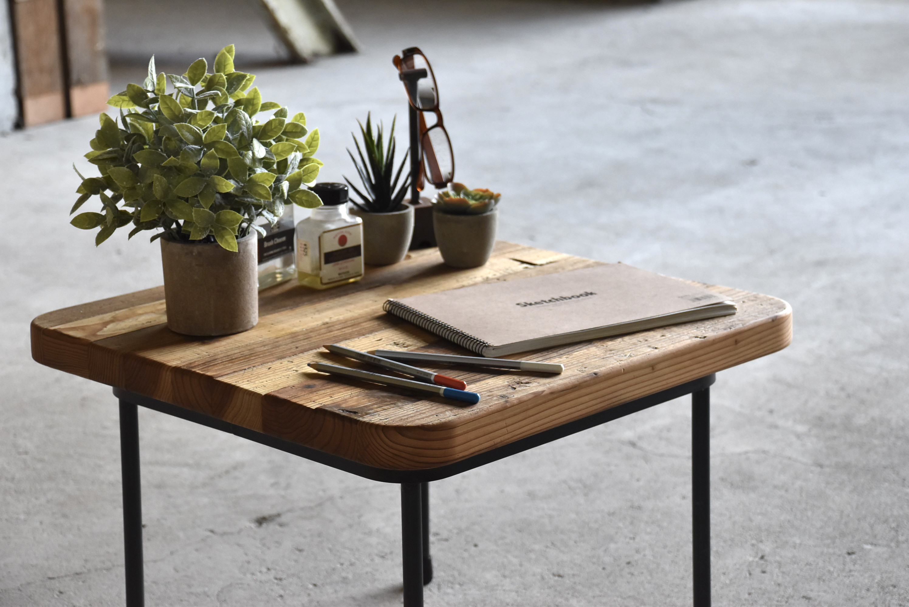 一点もの　一枚板　テーブル　ミニテーブル　年代物　アンティーク 一点もの 一枚板 テーブル ミニテーブル 年代物 アンティーク 【公式通販】