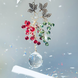 サンキャッチャー♡ハンドメイド「赤いお花のサンキャッチャー