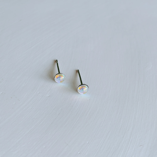 小さいスワロフスキークリスタルオーロラサージカルステンレスピアス