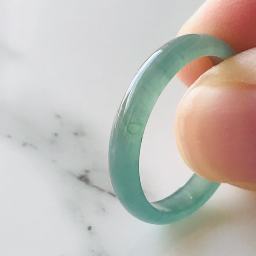 R50-0032］ ジェイド JADE ヒスイ 本翡翠 くりぬき リング 天然石 一点 