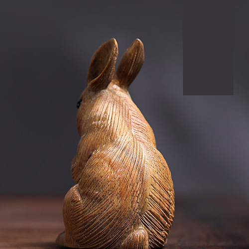 木製ウサギ彫刻 ダークブラウン アンティークうさぎ木彫置物 1950年頃の高級感