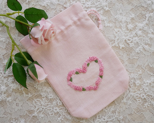 専用　親子がま口ポーチ　フランスアンティークレース　薔薇手刺繍　　ハンドメイド♪ フランス ハンドメイド刺繡のポーチ ハート ポーチ Collection