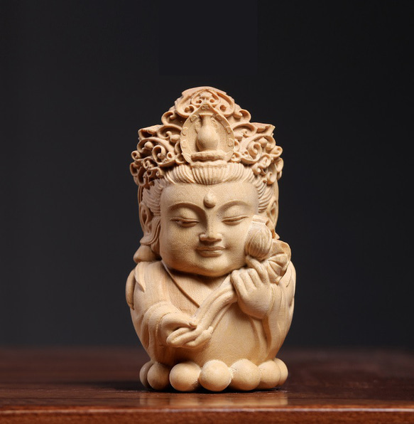 ツゲの木の置物