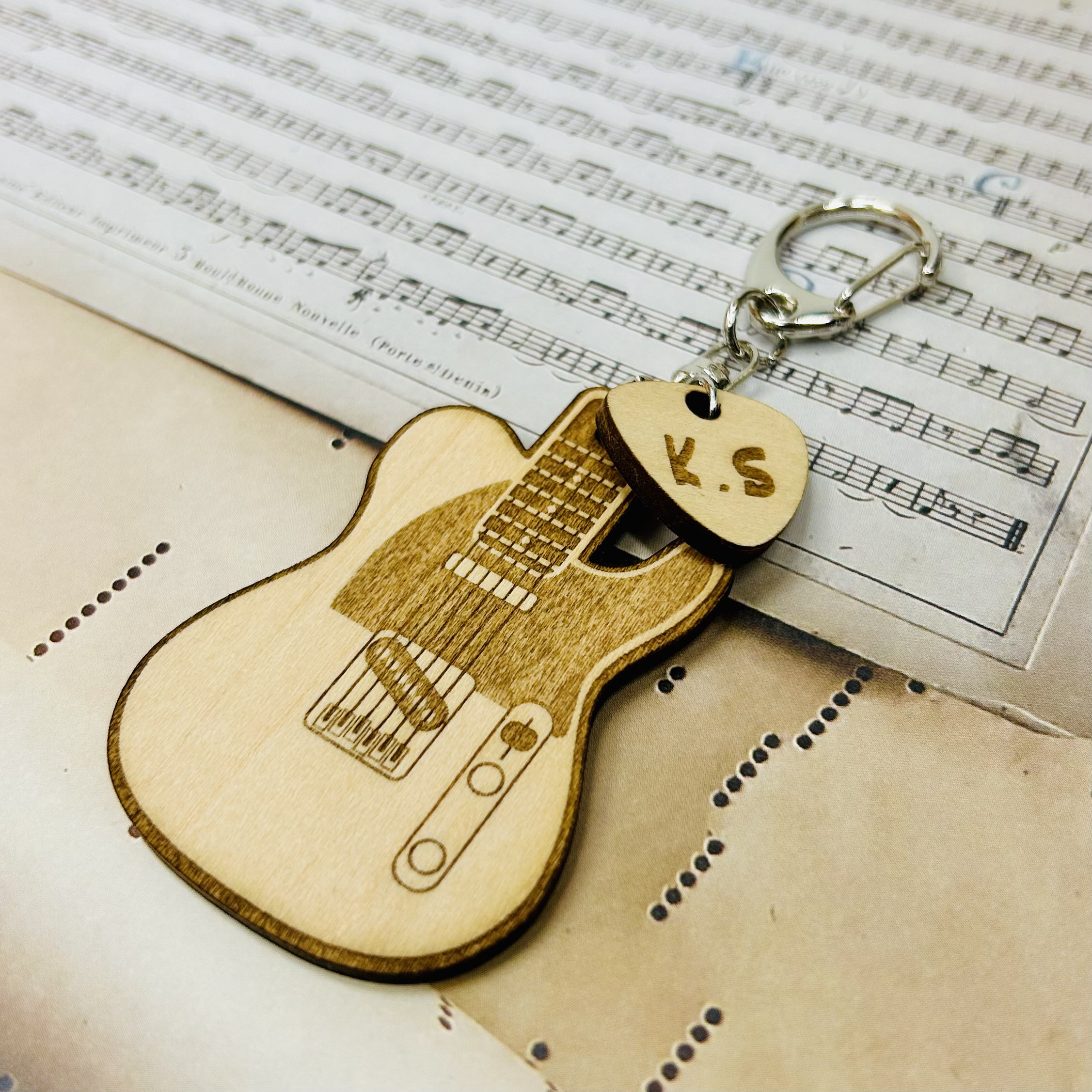 【うまし様オーダー品】ギターキーホルダー 【うまし様オーダー品】ギターキーホルダー