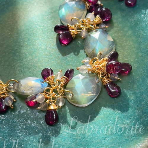 14kgfラブラドライトのチャーム/ガーネット/レインボームーンストーン 14kgfラブラドライトのチャーム/ガーネット/レインボームーンストーン