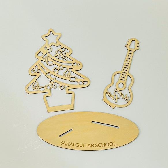 【クラシックギター&ツリーオーナメント】オリジナル、木製、レーザー彫刻、名入れ可能、記念品、クリスマスプレゼント 3枚目の画像