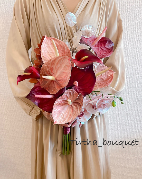 アーティフィシャルフラワーブーケブートニア付