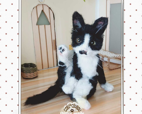 羊毛フェルト　猫(ハチワレ猫) さらに2匹生まれております。 サバ白ちゃんに、白の部分が広めの