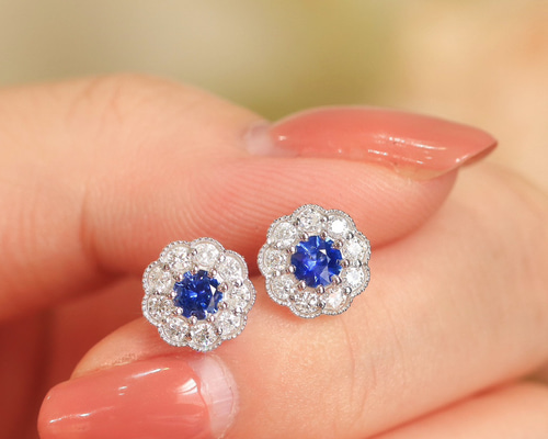 天然ダイヤモンド付きサファイアピアスk18 ピアス（スタッド・一粒