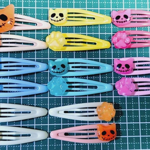 ゴーストにゃんこのハロウィンパッチンピン ピンク ヘアピン muiboo 