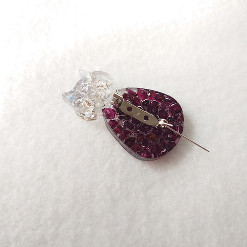 オリジナル一点物 ハンドメイド 天然石ネコブローチ（ガーネット 