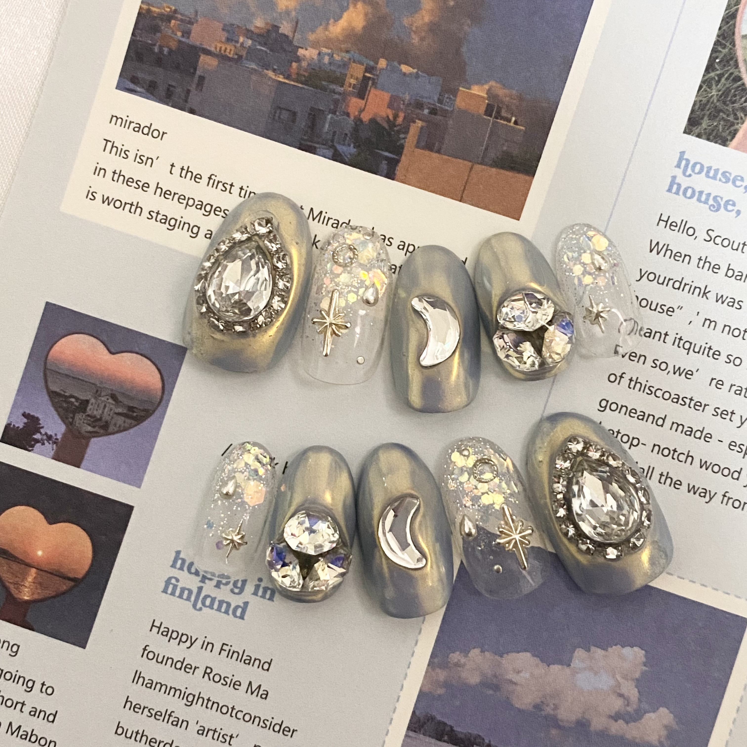 design24】韓国 ムーンビジューネイルチップ ネイルチップ（つけ爪  