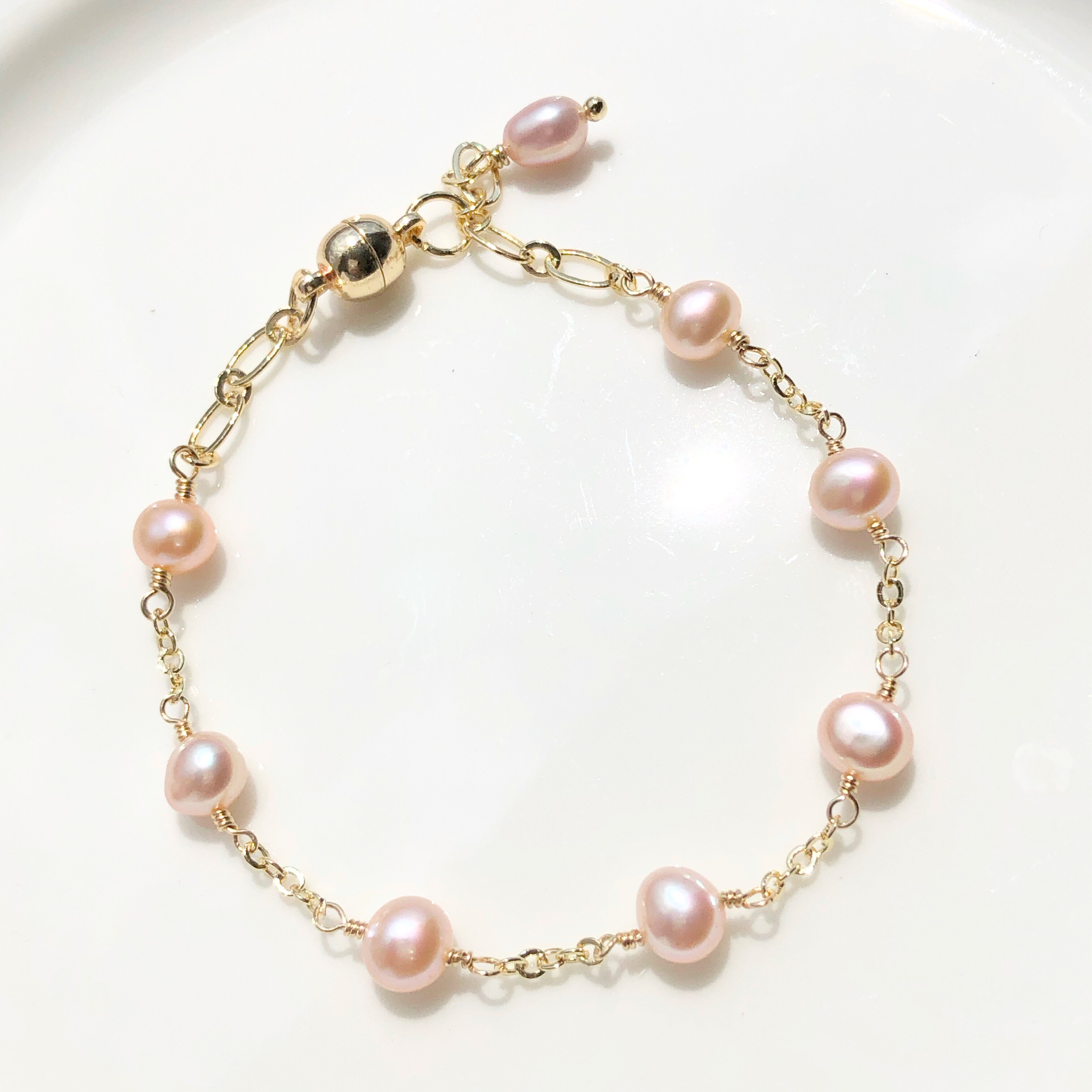 《  14kgfブレスレット》ベビーピンク淡水パールのブレスレット