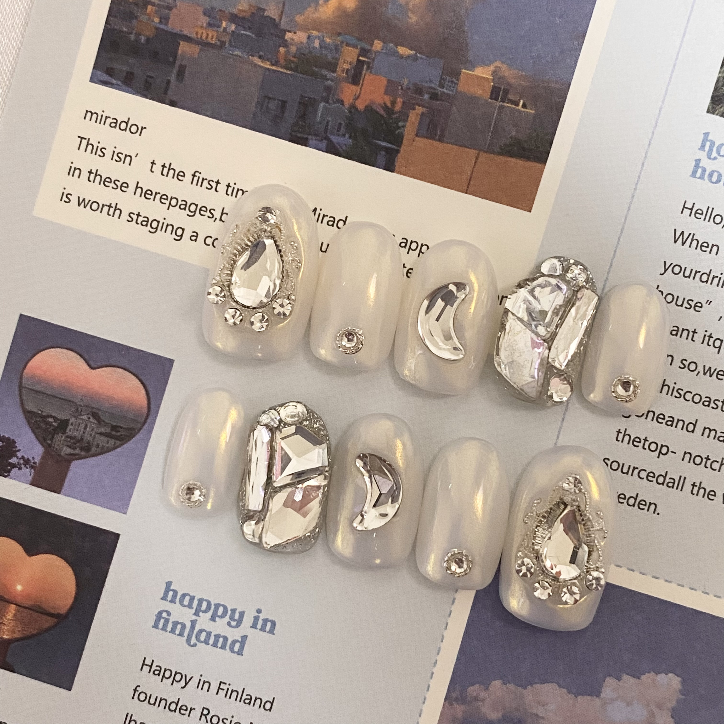 design33】韓国 ホワイトムーンネイルチップ ネイルチップ（つけ爪  