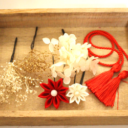 七五三】赤・白のつまみ細工とドライフラワーの髪飾り ヘッドドレス
