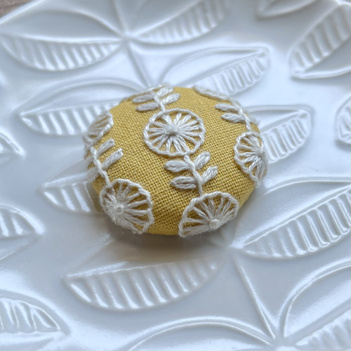 刺繍【ヘアゴム】【ポニーフック】【ブローチ】選べるパーツ no.149  