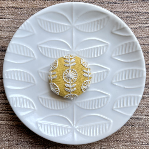 刺繍【ヘアゴム】【ポニーフック】【ブローチ】選べるパーツ no.149  