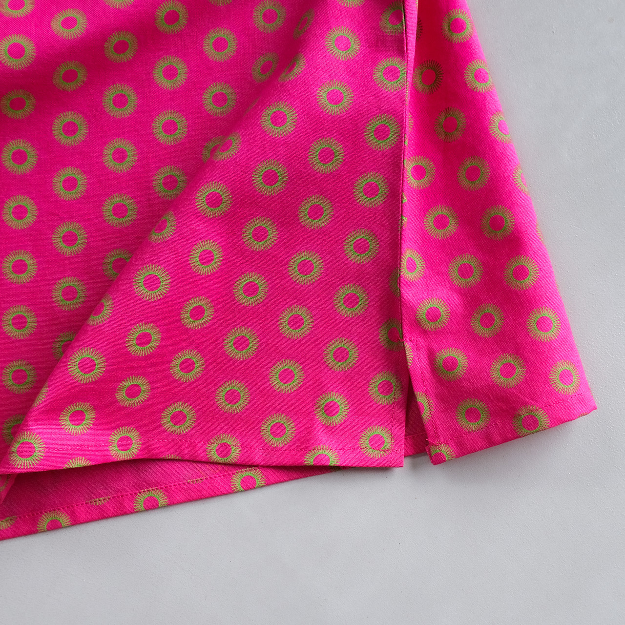 シュエシュエファブリック　ノースリーブブラウス