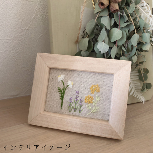ウィンタードライフラワー 刺繍フレーム インテリア 置物 冬 手刺繍