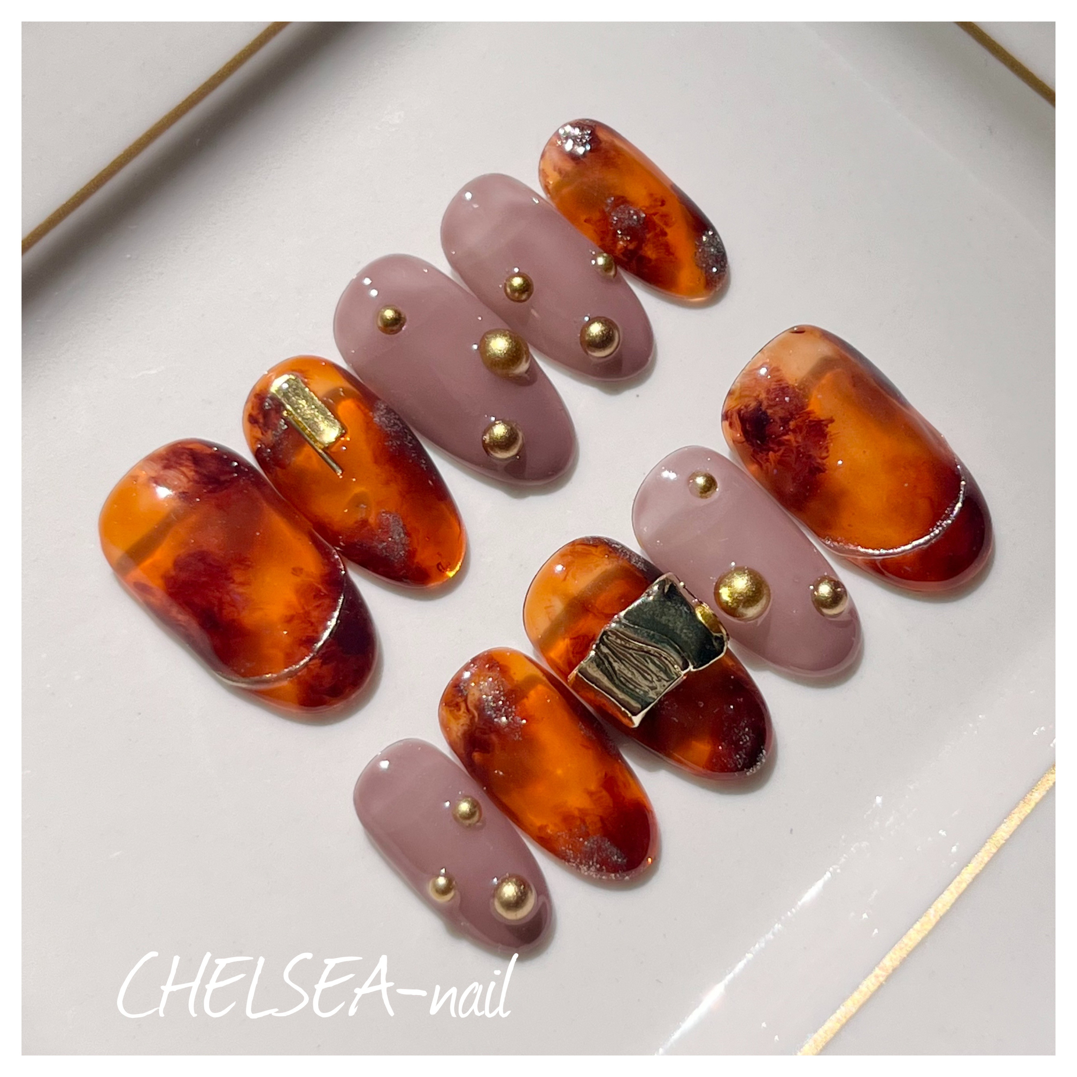 ネイルチップオーダー べっ甲サンド砂ブラウンニュアンス左右非対称ゴールドショート ネイルチップオーダー べっ甲サンド砂ブラウンニュアンス左右非対称