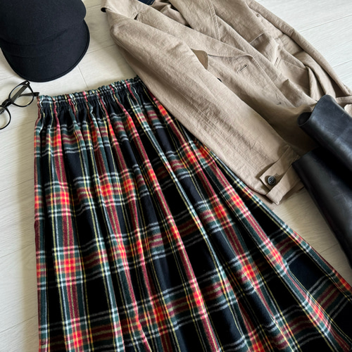 特集掲載】上質シャギーチェックのギャザースカート ブラック ロング