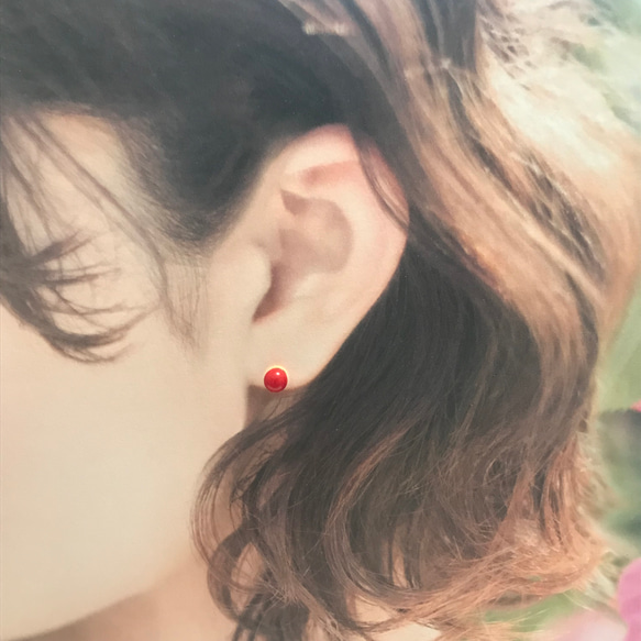 512【赤珊瑚】天然石一粒ピアス＊6mm 4枚目の画像