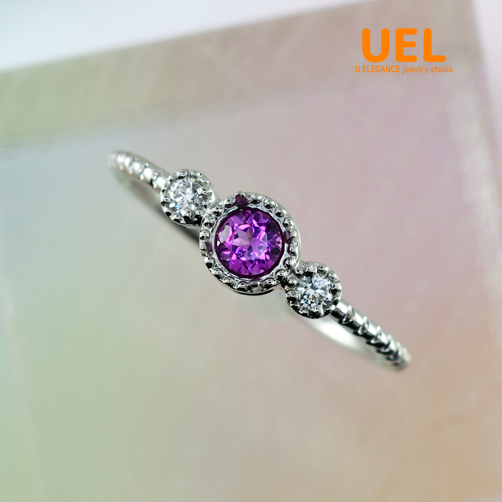 シルバー925　ロードライトガーネット　ホワイトジルコン　3石ディリット（一文字）リング