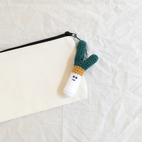 1点限り】長ネギの編みぐるみストラップ キーホルダー am!mo 通販