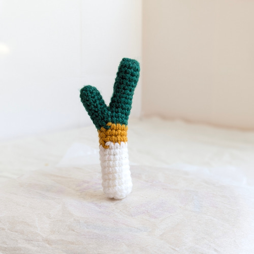 1点限り】長ネギの編みぐるみストラップ キーホルダー am!mo 通販