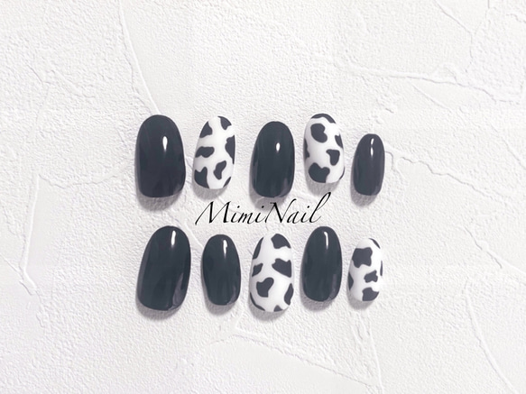ネイルチップ / モーモー 牛柄 ミルク モノクロ モノトーン マット