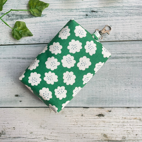 立体ポケットティッシュケース 緑花柄 ナスカン付 ポータブル