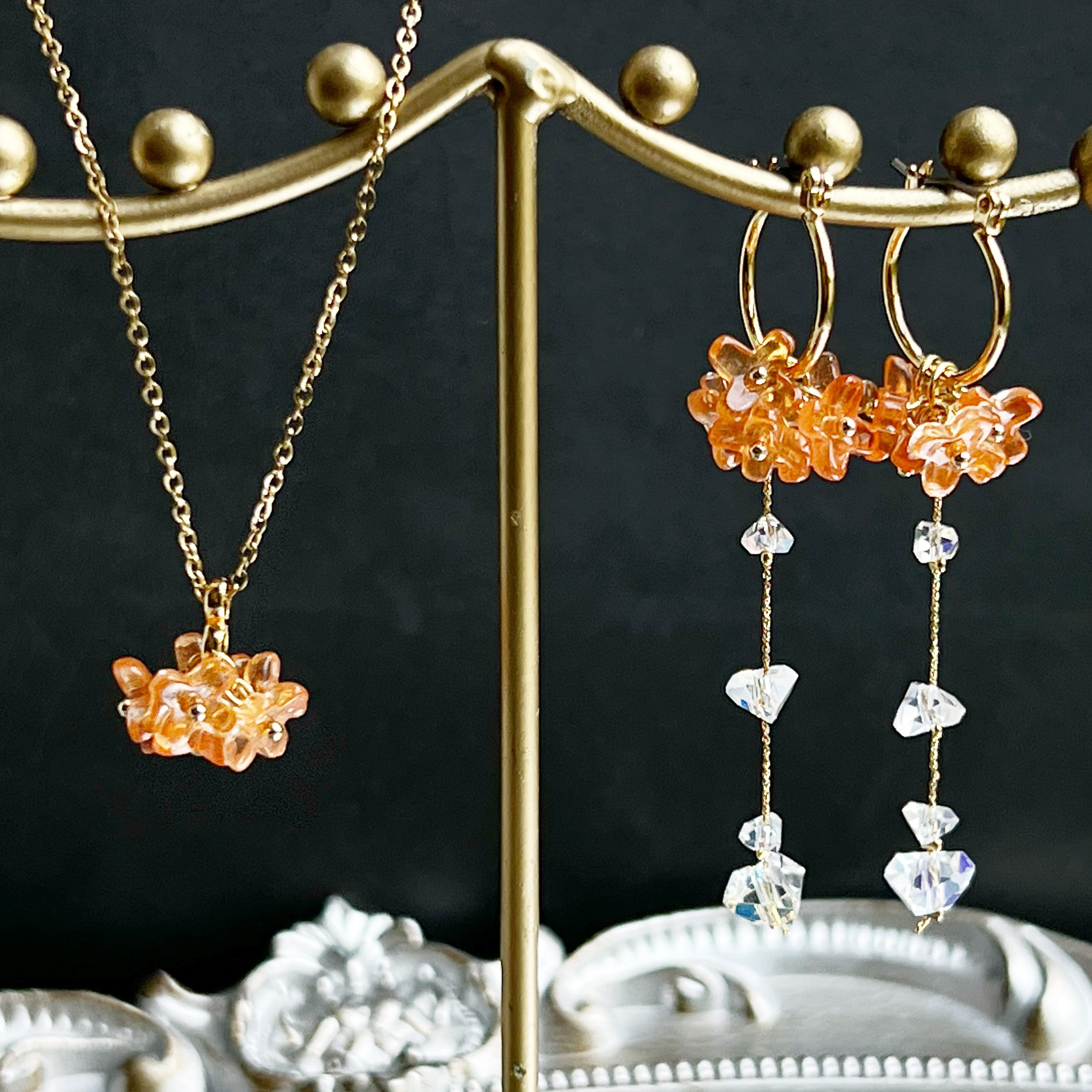 【秋の福袋】4wayで愉しむ金木犀のフープピアスorイヤリング&サージカルステンレスネックレス2点セット