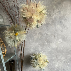 パンパスとドライフラワーのハンギングボール(くすみピンク系) 5枚目の画像