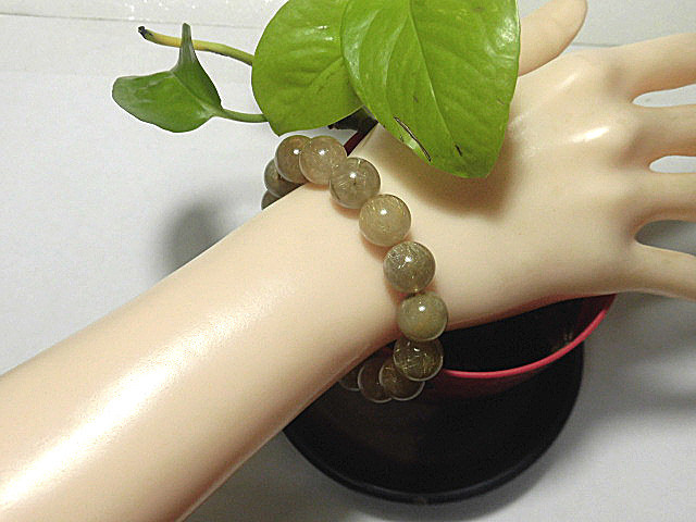 天然石 金針ルチルクォーツ12.5mm〜12.8mm玉ブレスレット 内周18.4cm     240101845