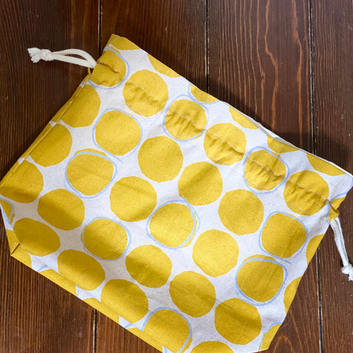 イエロードット☆大きめお弁当巾着♪ 弁当袋・風呂敷 SORRISO