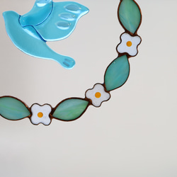 白い小花のリースと水色の小鳥　✤ ＜ステンドグラス＞ ✤ 5枚目の画像