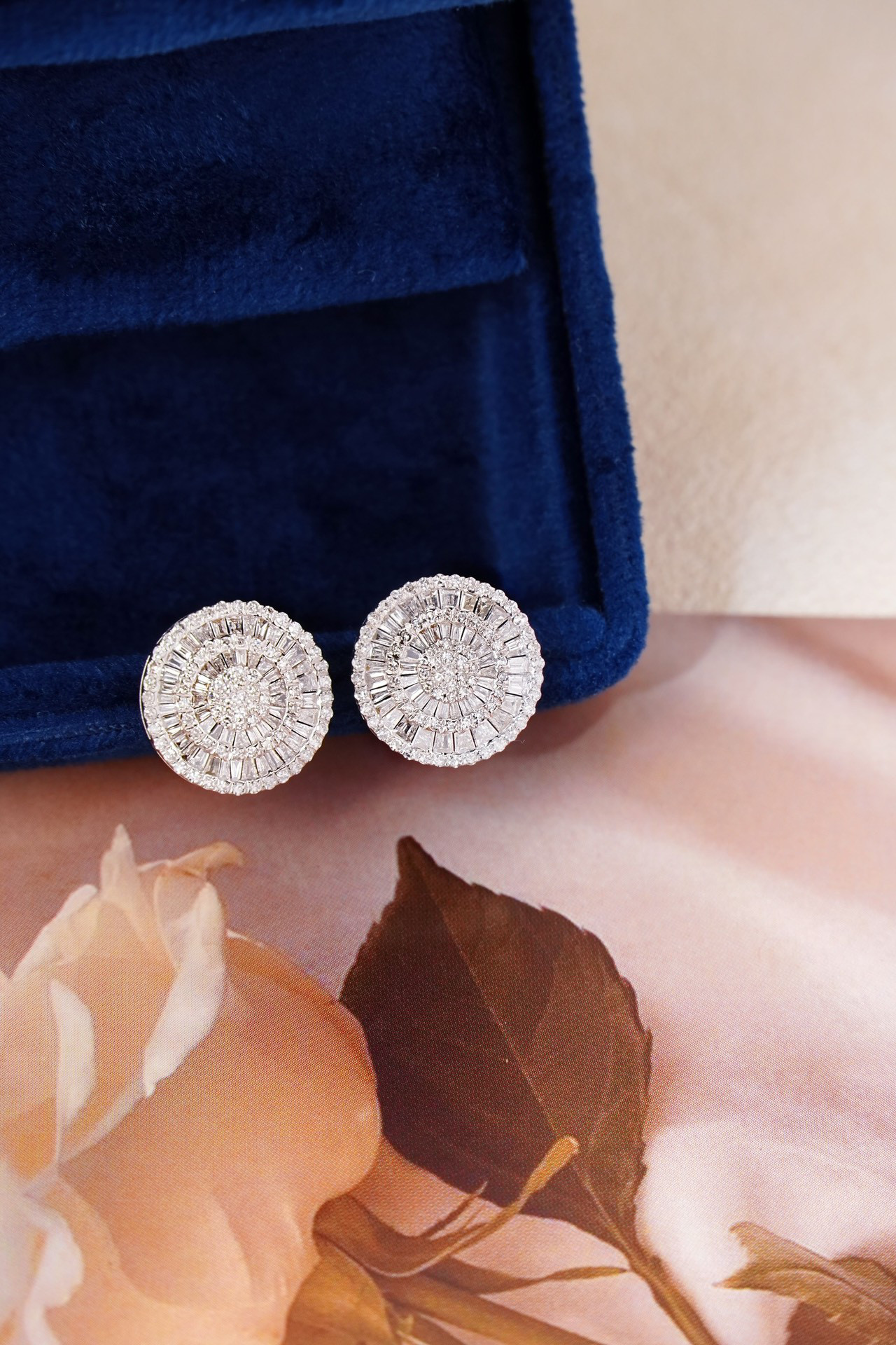 天然ダイヤモンドピアス1.2ct　k18