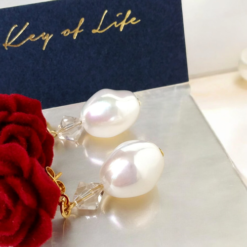 薔薇ビジュー♡三色の丸ごと薔薇 カラフル ピアス/イヤリング✩.*˚ Key