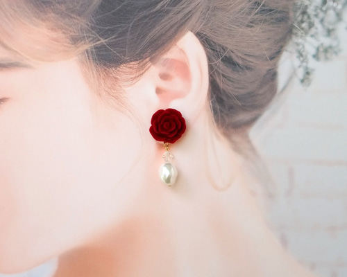 Key of Life▶︎赤い薔薇×バロックパール サージカルステンレス ピアス