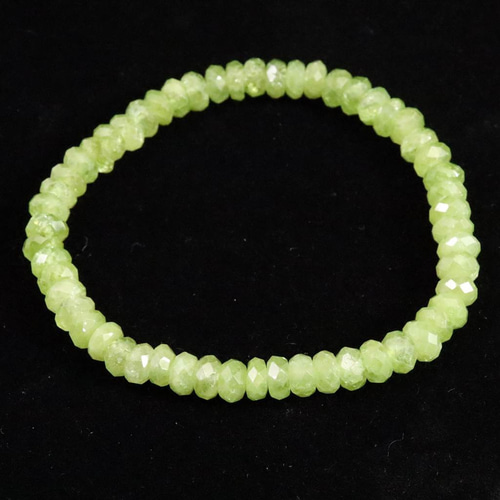 宝石質 スフェーン【チタナイト】ボタンカット AAA ブレスレット 宝石